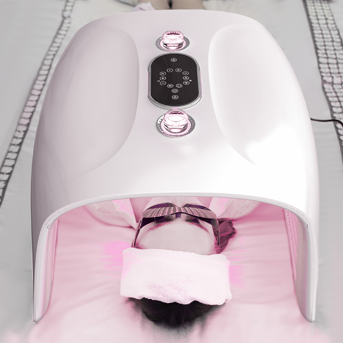 SQ115 4-Color & Near-Infrared LED Light Therapy Dome with Nano Mist